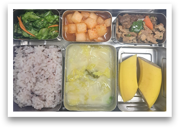 8b2c8b467e31d5deced2a634…    </DIV>
<tr>     <td width=114 height=80 bgcolor=f9fafe valign=top> </td>     <td width=114 height=80 bgcolor=f9fafe valign=top> </td>     <td width=114 height=80 bgcolor=f9fafe valign=top> </td>     <td width=114 height=80 bgcolor=f9fafe valign=top> </td>     <td width=114 height=80 bgcolor=f9fafe valign=top> </td>     <td width=114 height=80 bgcolor=f9fafe valign=top> </td><td width=114 height=80 bgcolor=#ffffff valign=top><font color='blue'>1</font> <font color=''></font> </td>  </tr><tr><td width=114 height=80 bgcolor=#ffffff valign=top><font color='red'>2</font> <font color=''></font> </td><td width=114 height=80 bgcolor=#ffffff valign=top><font color=''>3</font> <font color=''></font> <br /><img src='https://www.bosungkid.co.kr/skin/board/food/img/icon.gif' border=0 align=absmiddle /> <a href='https://www.bosungkid.co.kr/bbs/board.php?bo_table=food&year=2025&month=11&wr_id=2307&sc_no=' id='subject_1'  onmouseover=